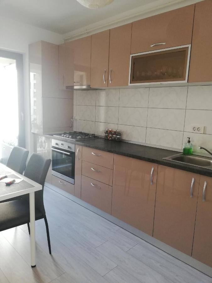 Marlen'S Apartment Bucharest Exterior photo